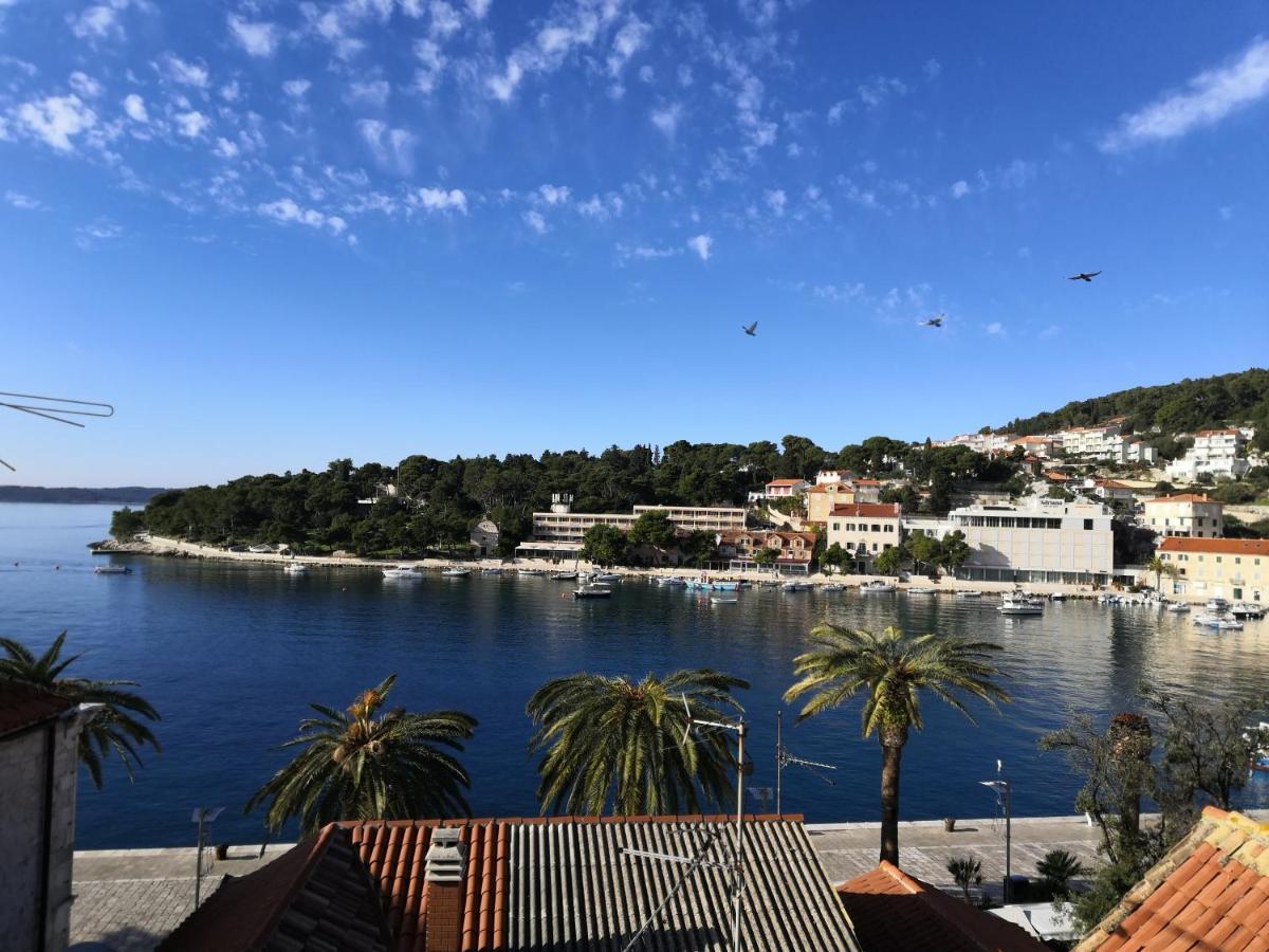 Hvar Out Apartment *